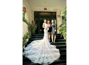 Áo cưới học viên Hà thực hiện tại trung tâm Huyenfashion 